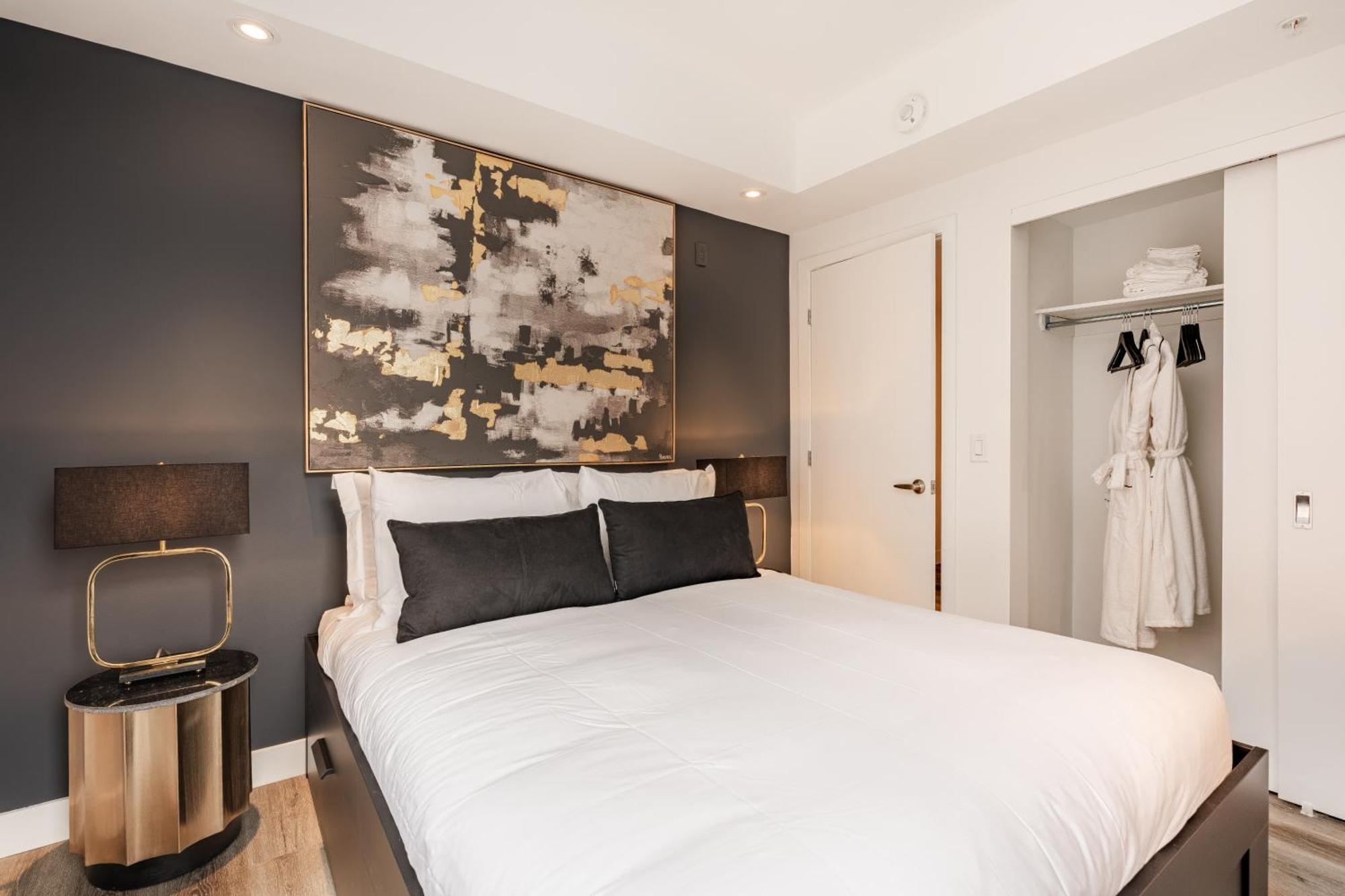Westview Luxury Suites Ottawa Exteriör bild