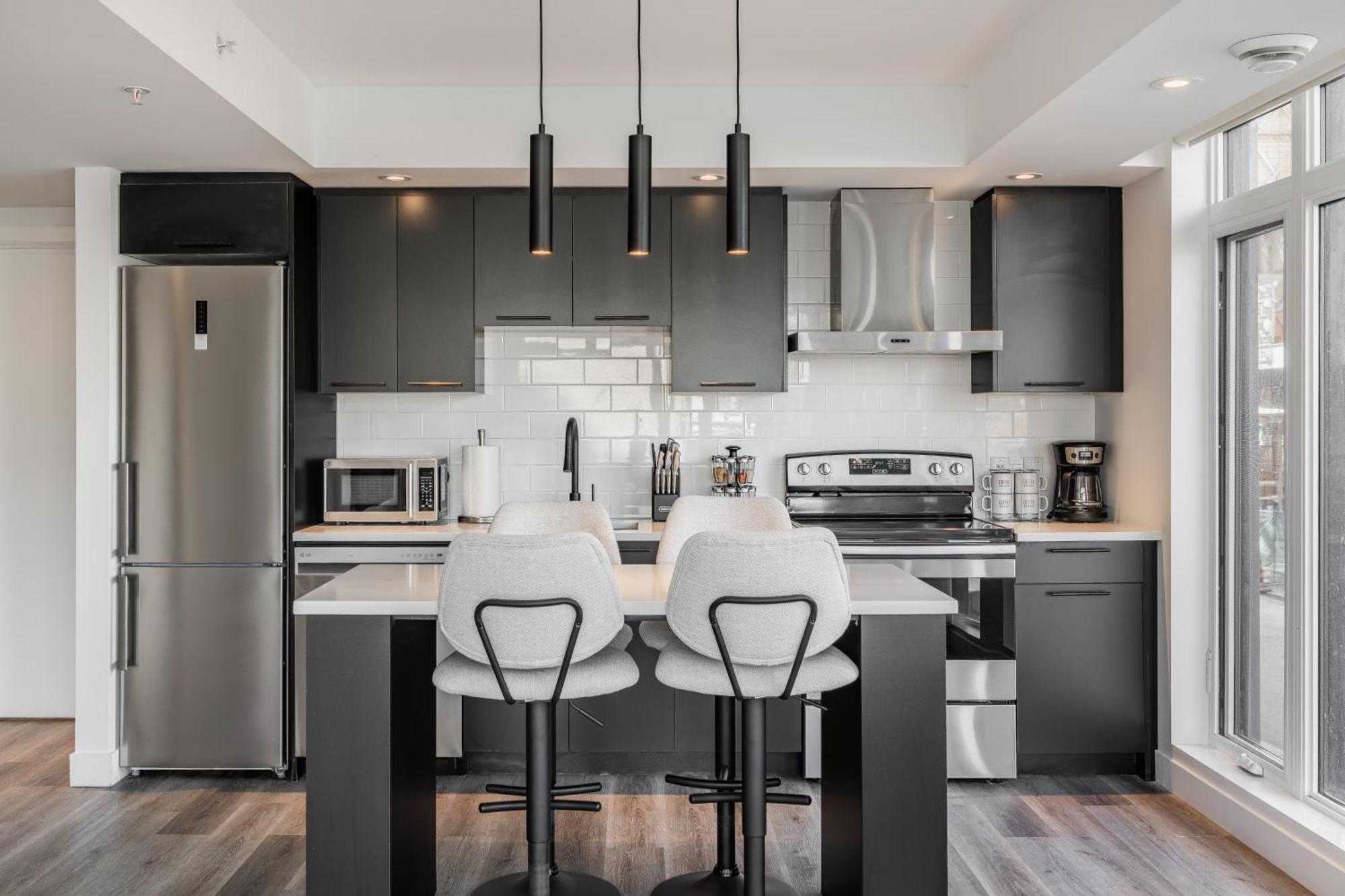 Westview Luxury Suites Ottawa Exteriör bild