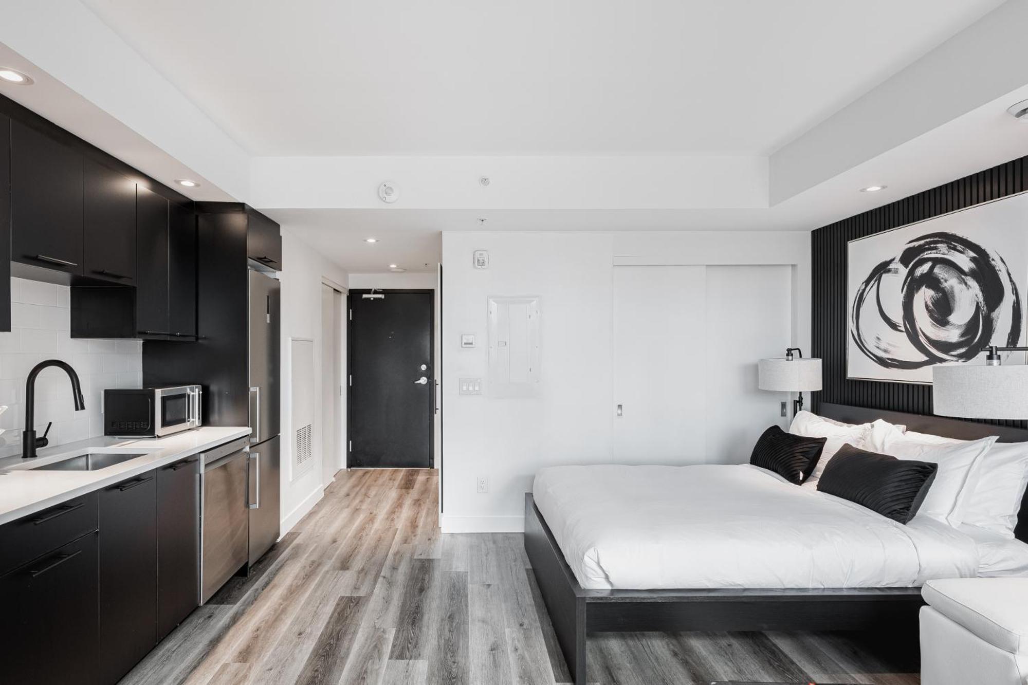 Westview Luxury Suites Ottawa Exteriör bild