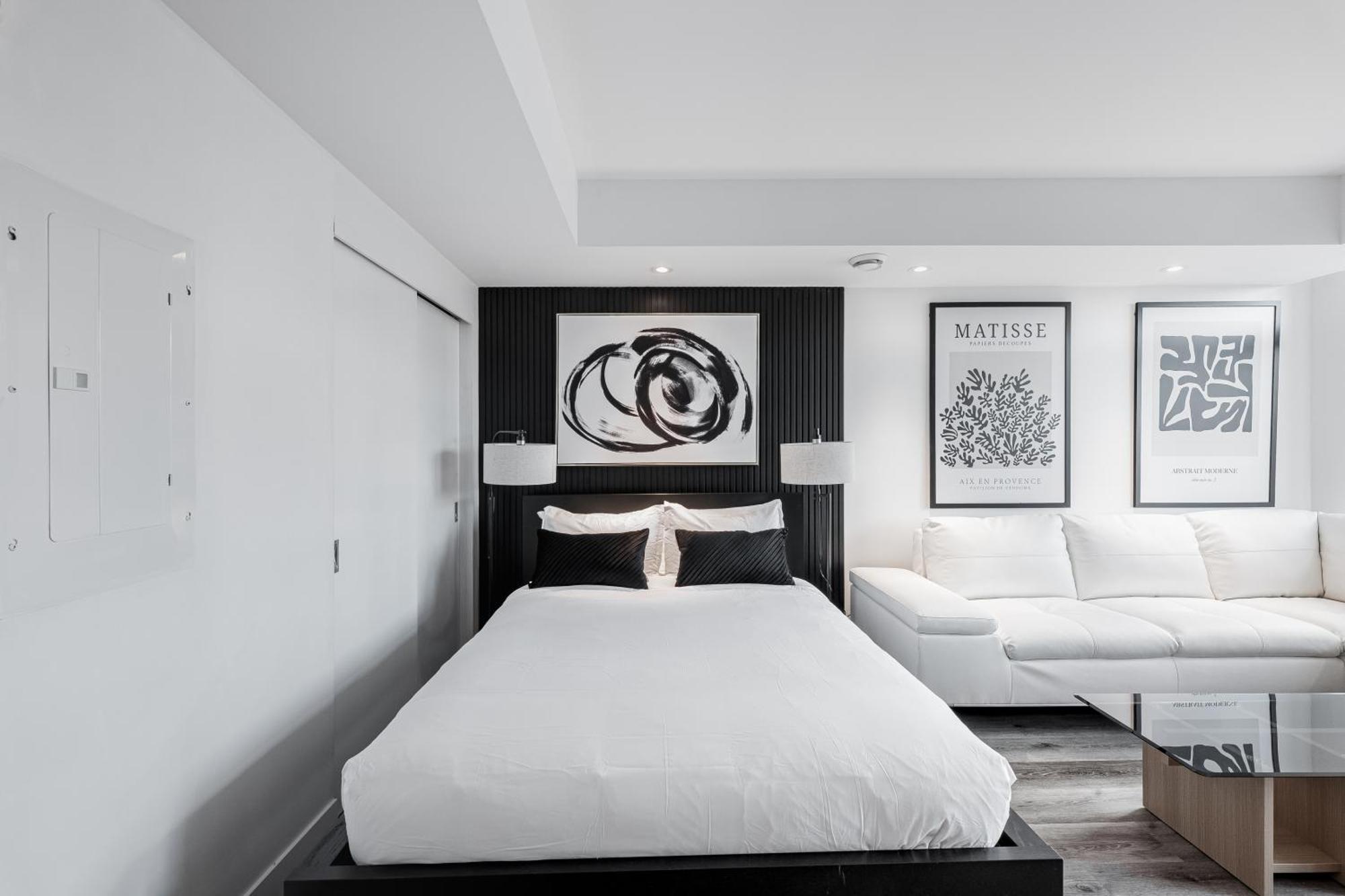 Westview Luxury Suites Ottawa Exteriör bild