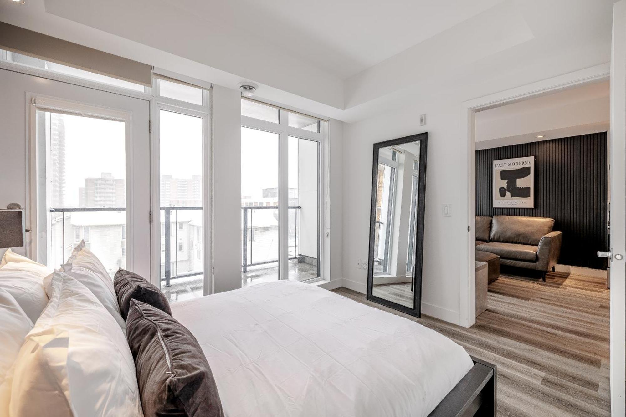 Westview Luxury Suites Ottawa Exteriör bild