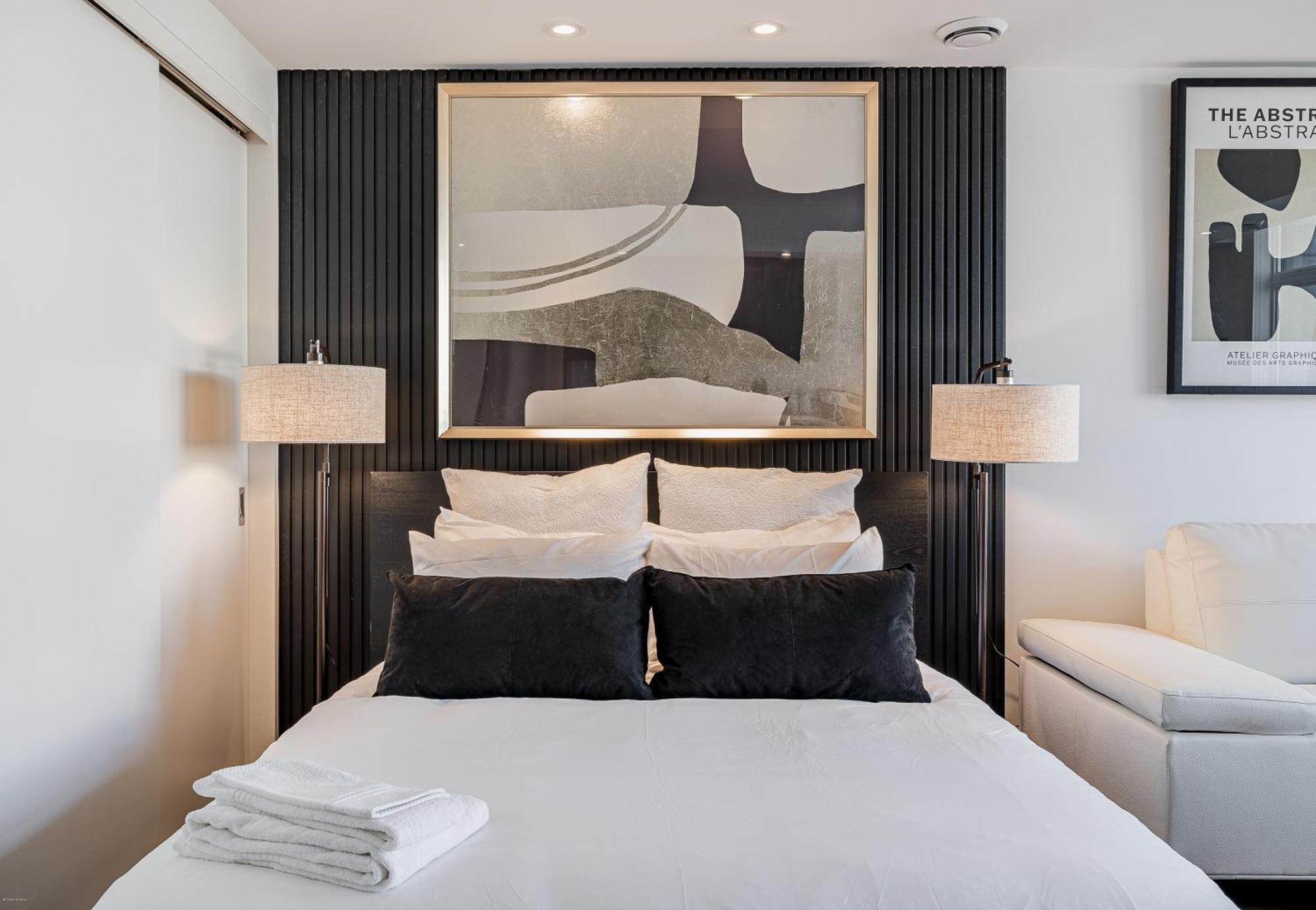 Westview Luxury Suites Ottawa Exteriör bild