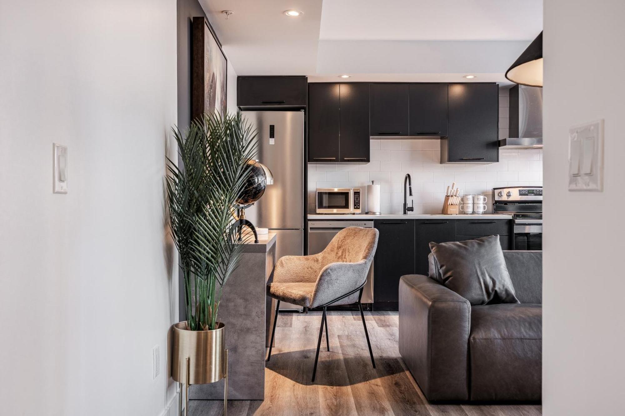 Westview Luxury Suites Ottawa Exteriör bild