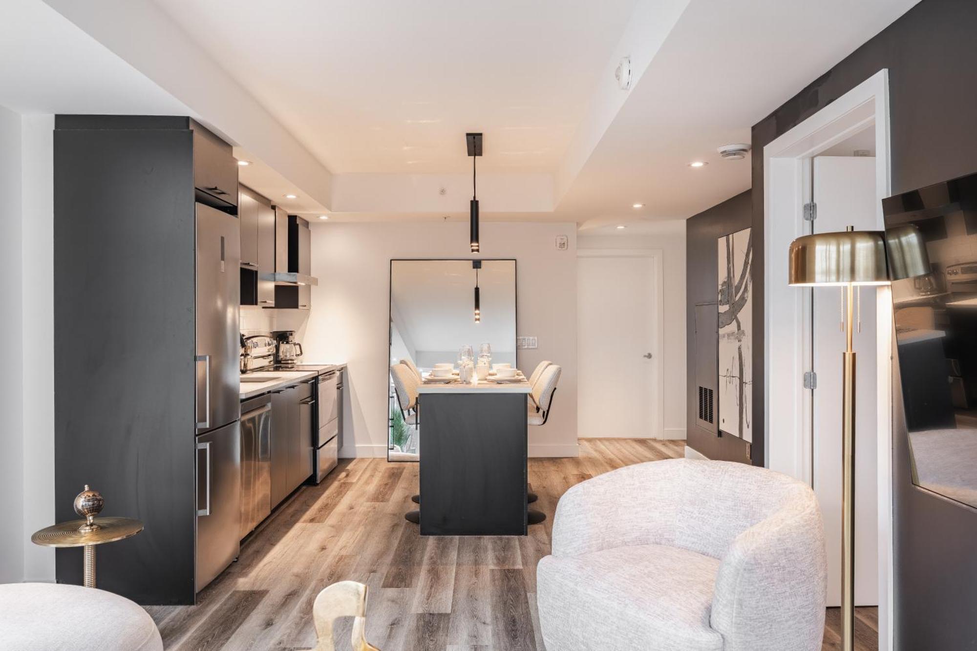 Westview Luxury Suites Ottawa Exteriör bild